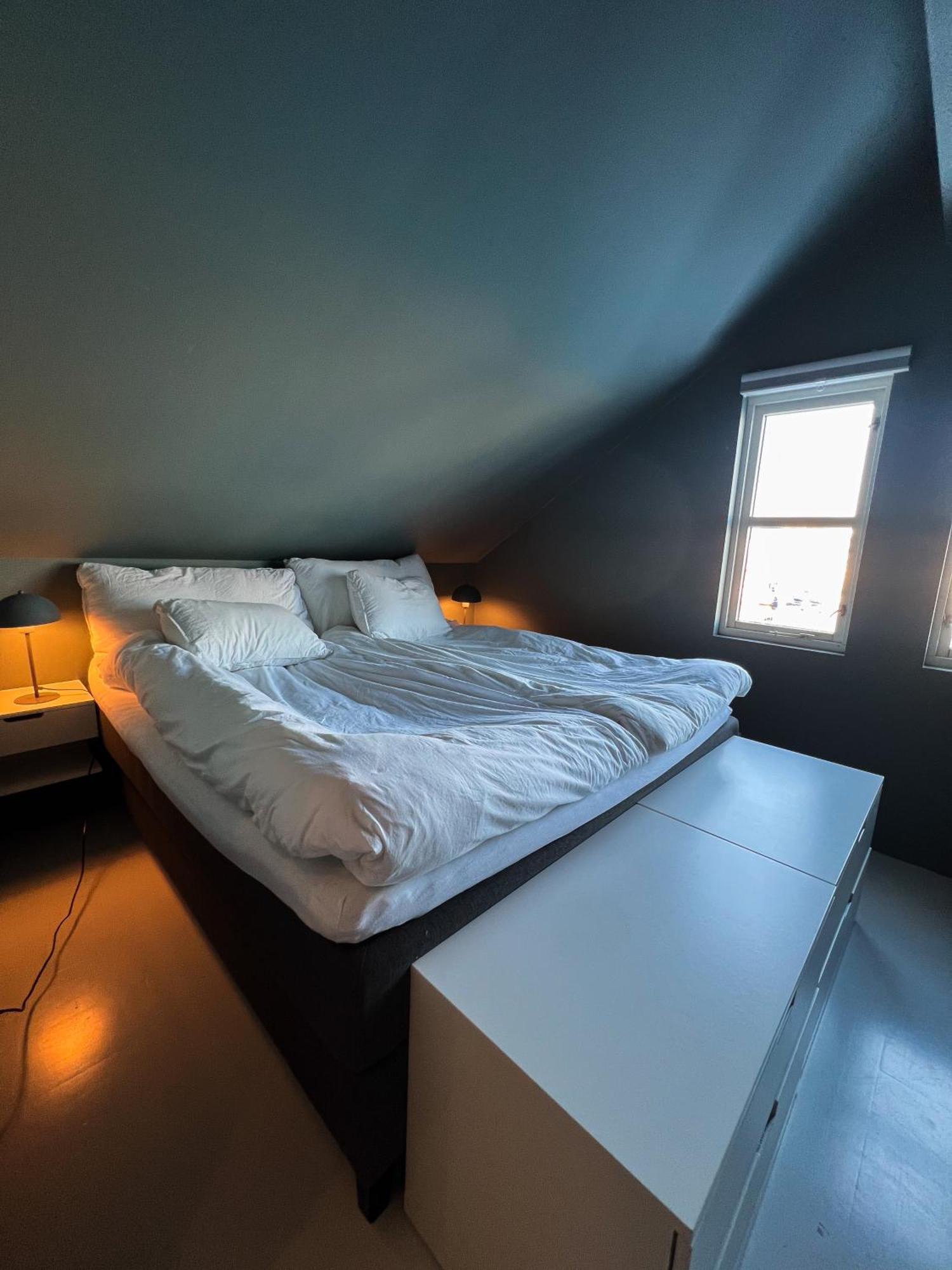 Charming Waterfront Cabin In Ballstad, Lofoten Екстер'єр фото